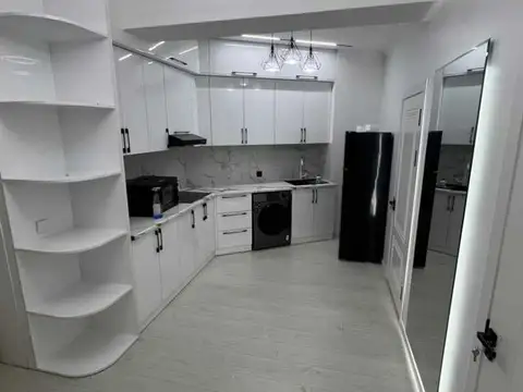 2-комн. квартира, 17 этаж, 60 м², Альфемо