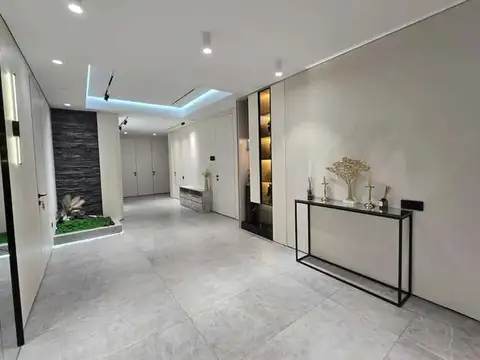 4-комн. квартира, 7 этаж, 243 м², Исмоили Сомони