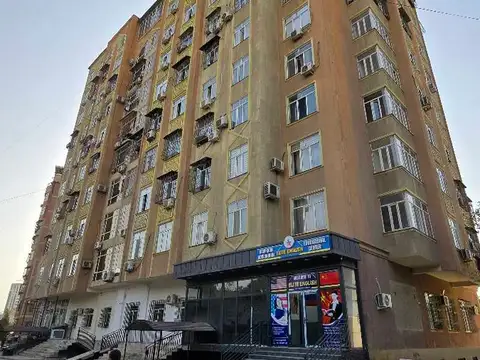 Коммерческая, 752 м², Дусти