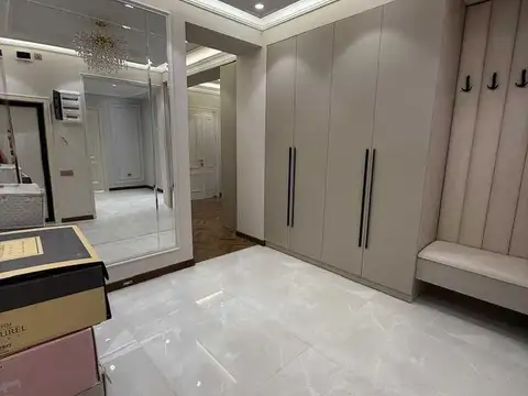 5-комн. квартира, 12 этаж, 160 м², 82 мкр