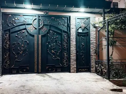 Дом, 8 комн., Шохмансур