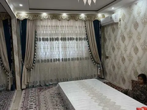 5-комн. квартира, 2 этаж, 100 м², Фирдавси