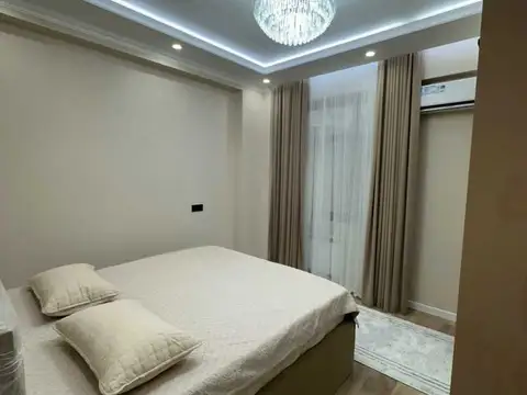 3-комн. квартира, 4 этаж, 100 м², Дом печати