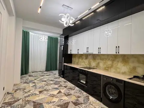 2-комн. квартира, 11 этаж, 84 м², Славянский университет