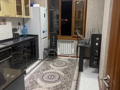 3-комн. квартира, 8 этаж, 78 м², 82 мкр