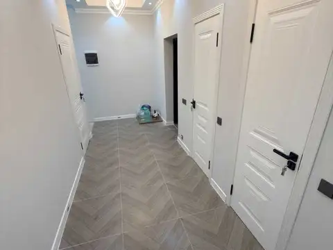 2-комн. квартира, 5 этаж, 79 м², Фирдавси