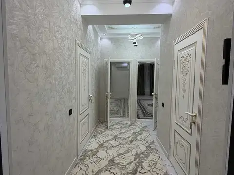 2-комн. квартира, 11 этаж, 62 м², 82 мкр