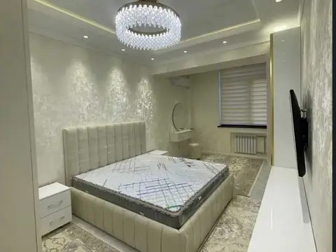 2-комн. квартира, 11 этаж, 80 м², Голубой экран