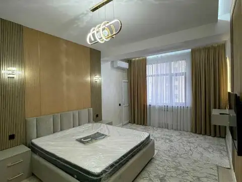 2-комн. квартира, 6 этаж, 77 м², Фирдавси