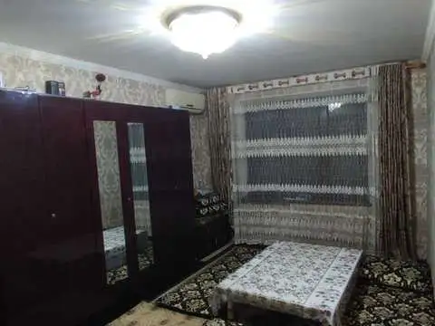4-комн. квартира, 3 этаж, 65 м², Сино